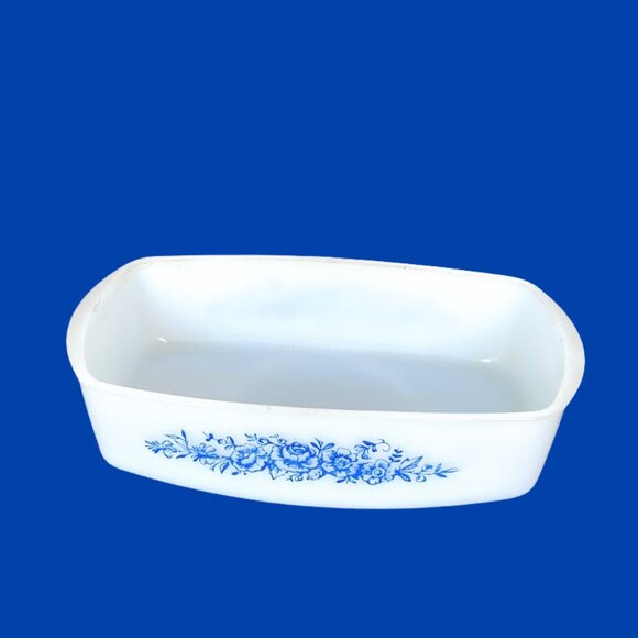 Federal Milk Glass Blue Rose Baking Dishes 🎉2X Host Pick🎉 - Picture 11 of 12